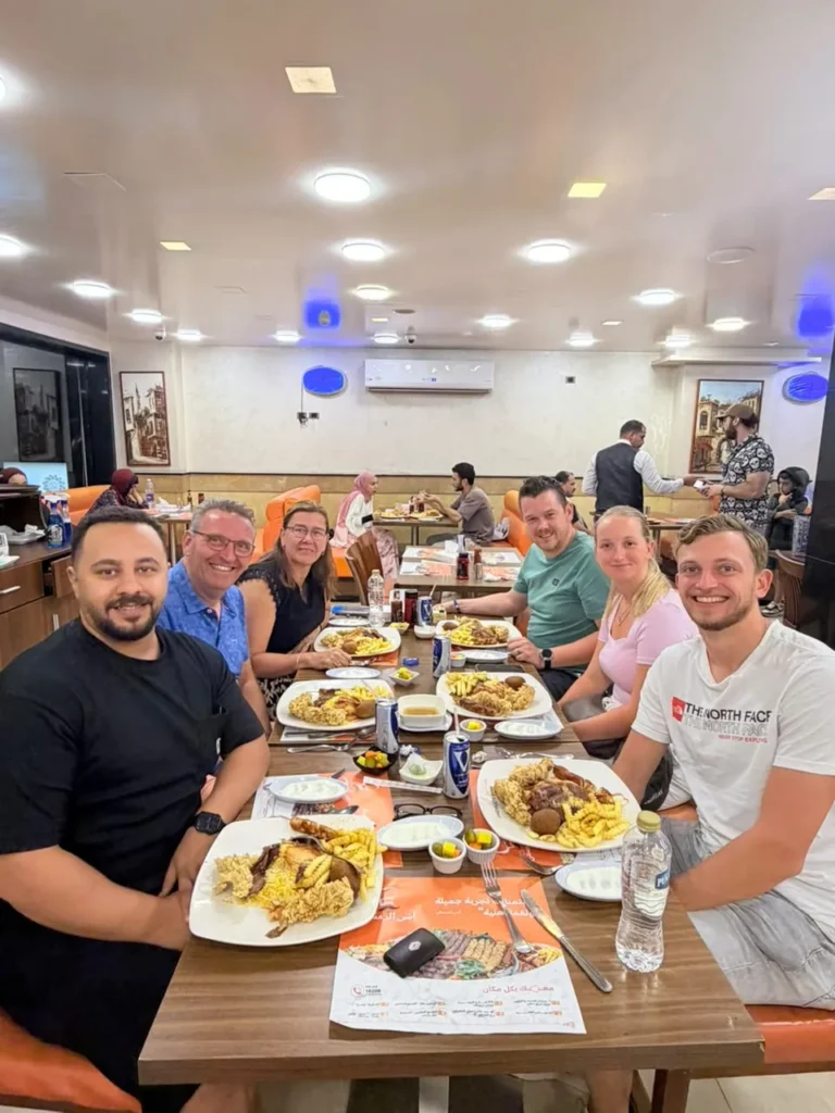 Lunch - Egypt tour Magic_11zon