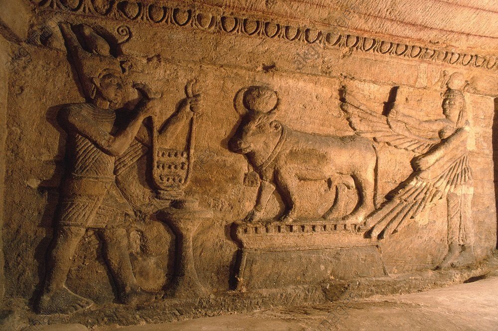 catacombs of kom el shoqafa alexandria 6