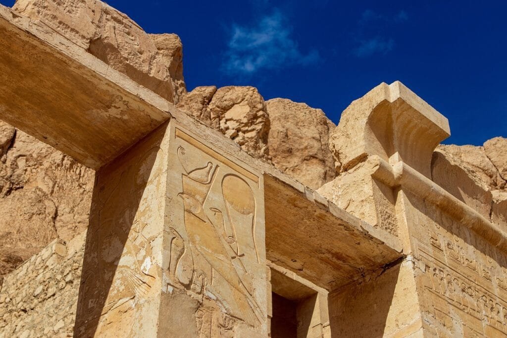 luxor 22