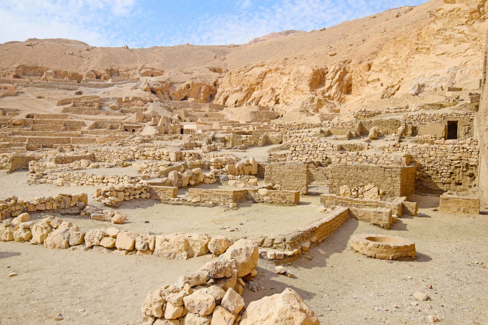 Deir el-Medina in Luxor