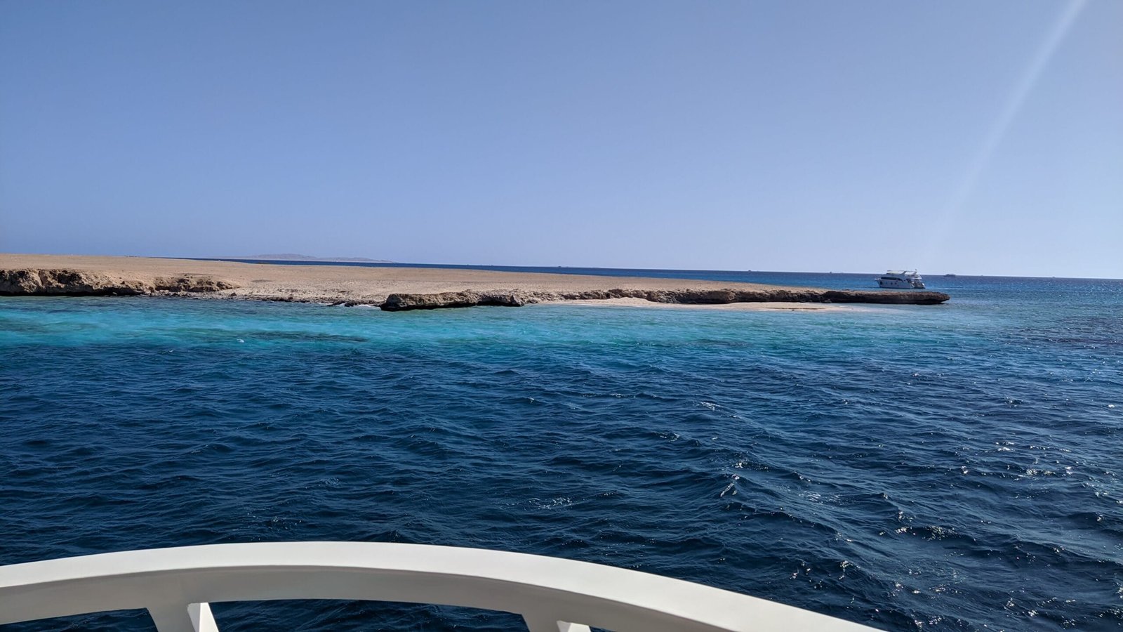 Adventure on a boat in the Red Sea with Egypt Tour Magic.