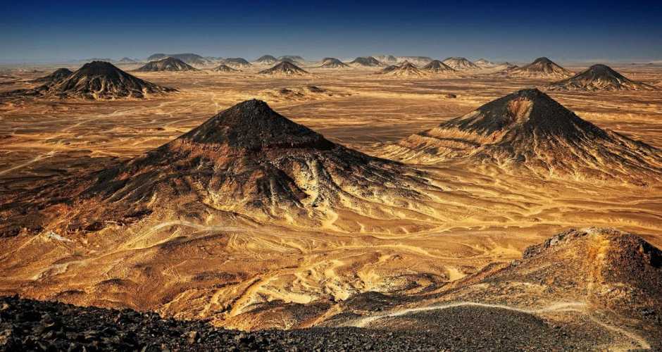 black desert Bahariya Oasis - Egypt tour Magic