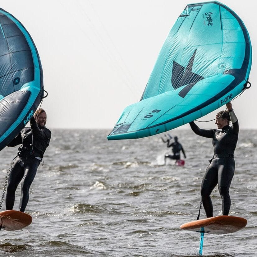 Kitesurfing and Windsurfing