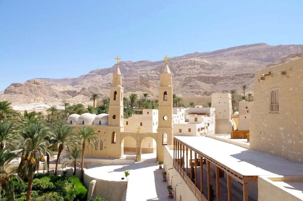 Wadi Natron - Egypt tour magic