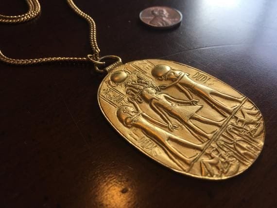 The Cartouche Necklace of Tutankhamun - Egypt tour magic