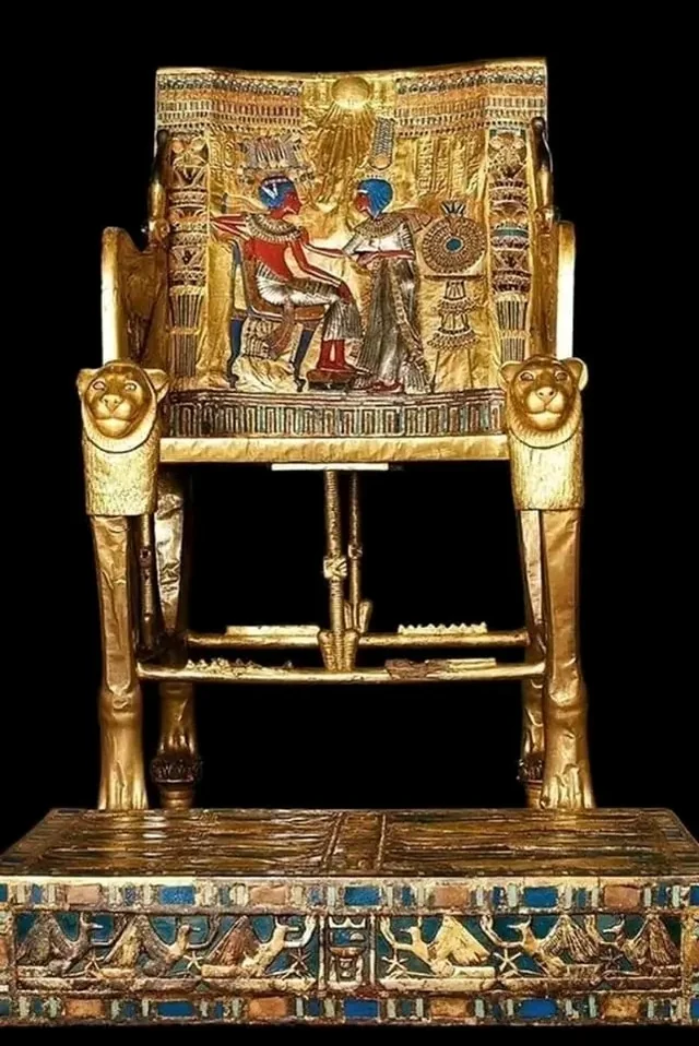 The Throne - Egypt tour magic
