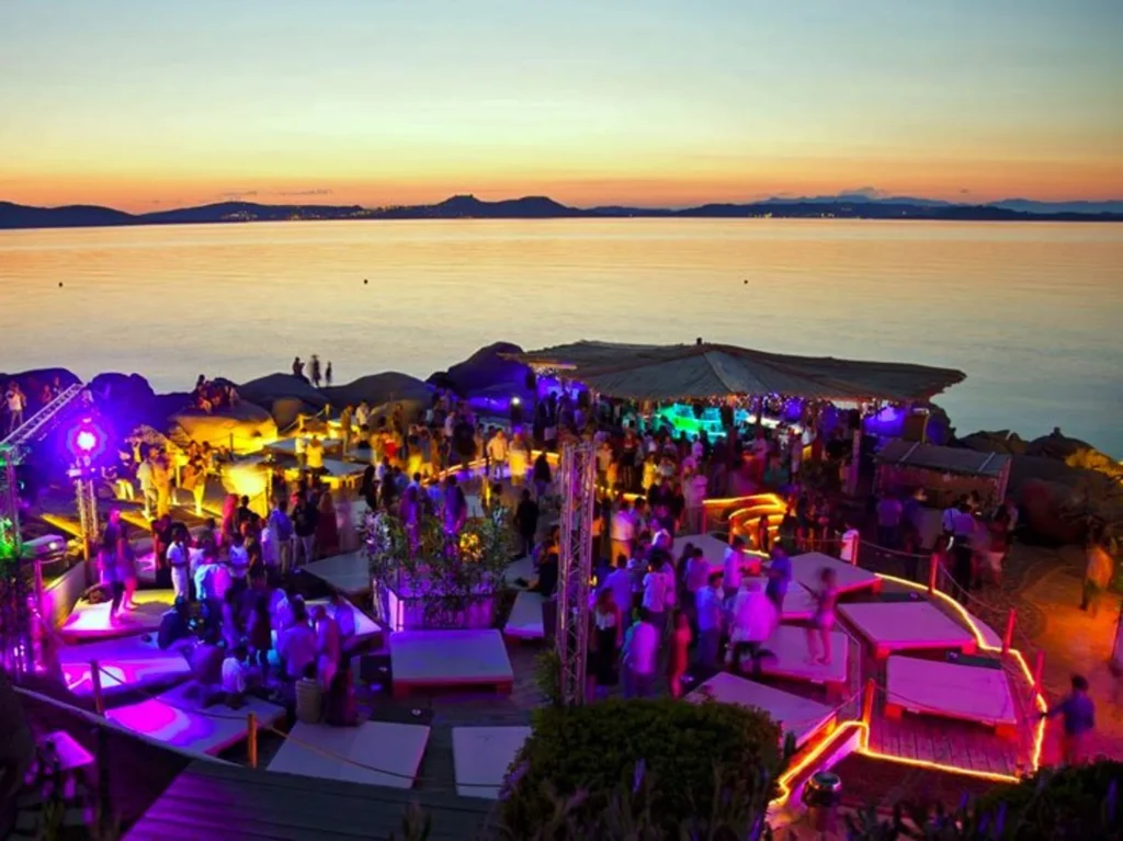 Vibrant Nightclubs and Beach Clubs in Egypt - Egypt tour magic