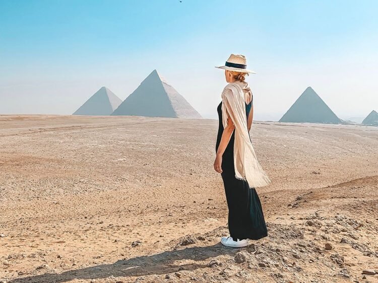 What to Wear When Traveling in Egypt