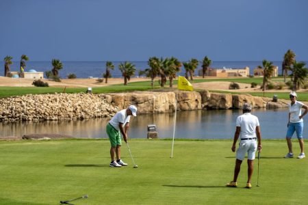 Golf at The Cascades Golf Resort