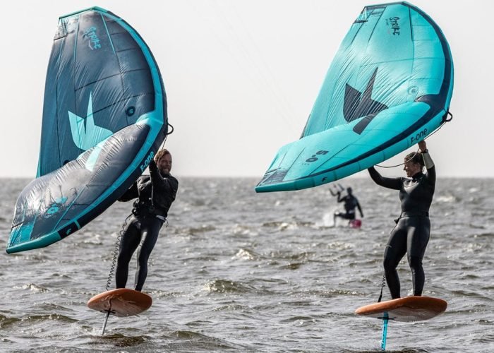 Kitesurfing and Windsurfing