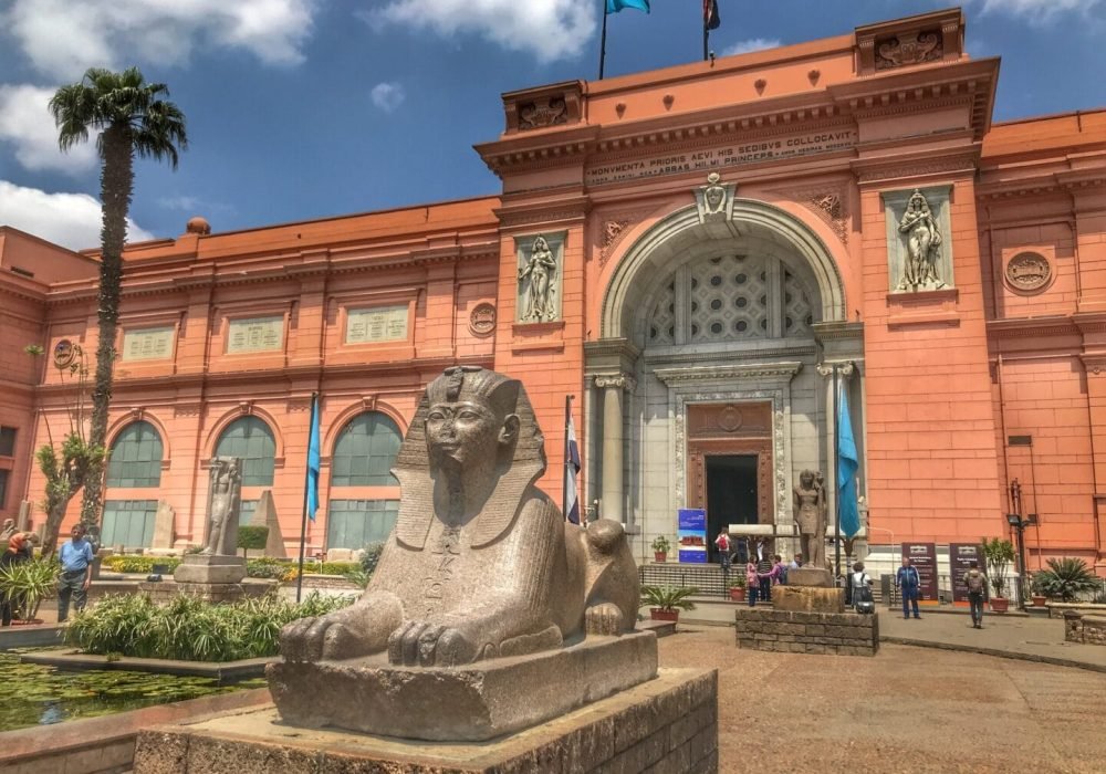 the Egyptian museum with Egypt tour Magic