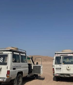Jeep safari adventure in Hurghada desert, with off-road thrills and Bedouin culture.
