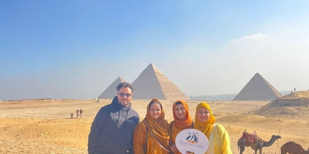 pyramids with egypt tour magic